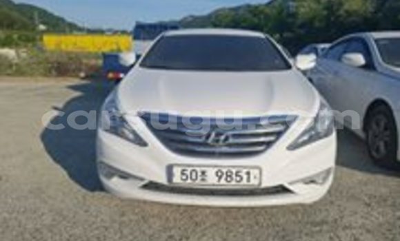 Acheter Neuf Voiture Hyundai Sonata Blanc à Ouagadougou, Burkina-Faso Acheter Neuf Voiture Hyundai Sonata Blanc à Ouagadougou, Burkina-Faso
