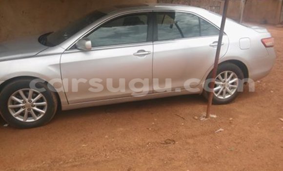 Acheter Neuf Voiture Toyota Camry Marron à Ouagadougou au Burkina-Faso Acheter Neuf Voiture Toyota Camry Marron à Ouagadougou au Burkina-Faso