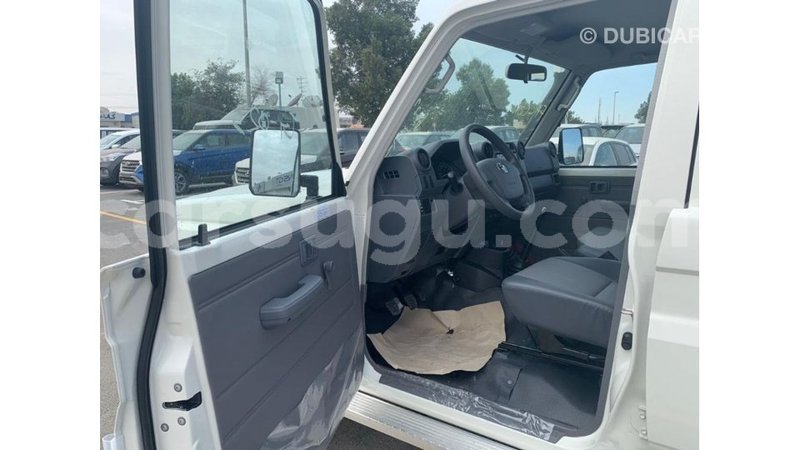 Big with watermark toyota land cruiser burkina faso import dubai 6653