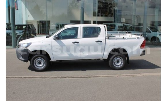 Acheter Import Voiture Toyota Hilux Blanc à Import - Dubai, Burkina-Faso Acheter Import Voiture Toyota Hilux Blanc à Import - Dubai, Burkina-Faso