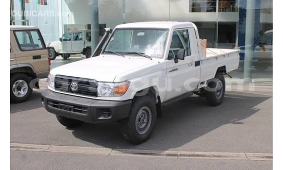 Buy Import Toyota Land Cruiser White Car in Import - Dubai in Burkina Faso Buy Import Toyota Land Cruiser White Car in Import - Dubai in Burkina Faso
