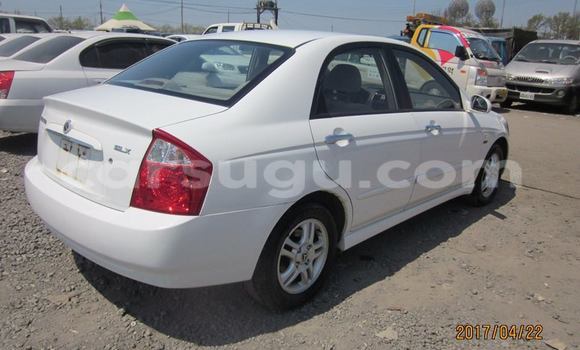 Acheter Neuf Voiture Kia Sedona Blanc à Ouagadougou, Burkina-Faso Acheter Neuf Voiture Kia Sedona Blanc à Ouagadougou, Burkina-Faso