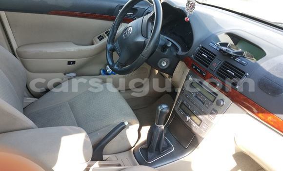 Acheter Neuf Voiture Toyota Avensis Marron à Ouagadougou, Burkina-Faso Acheter Neuf Voiture Toyota Avensis Marron à Ouagadougou, Burkina-Faso