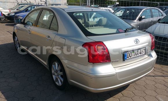 Acheter Neuf Voiture Toyota Avensis Marron à Ouagadougou, Burkina-Faso Acheter Neuf Voiture Toyota Avensis Marron à Ouagadougou, Burkina-Faso