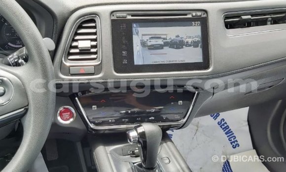 Acheter Import Moto Honda C Blanc à Import - Dubai, Burkina-Faso Acheter Import Moto Honda C Blanc à Import - Dubai, Burkina-Faso