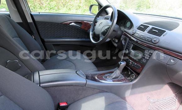 Acheter Neuf Voiture Mercedes-Benz 190 Noir à Ouagadougou, Burkina-Faso Acheter Neuf Voiture Mercedes-Benz 190 Noir à Ouagadougou, Burkina-Faso