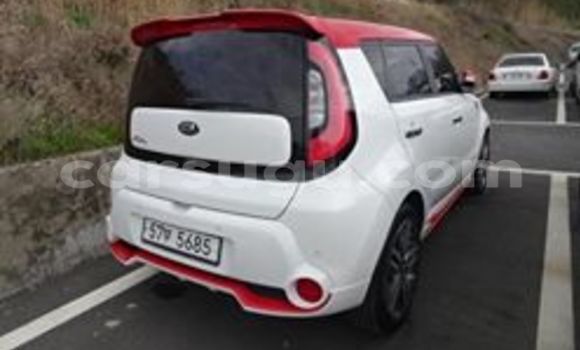 Acheter Neuf Voiture Kia Soul Blanc à Ouagadougou, Burkina-Faso Acheter Neuf Voiture Kia Soul Blanc à Ouagadougou, Burkina-Faso