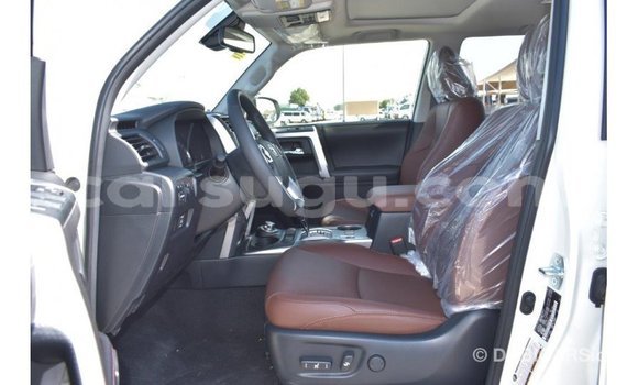 Buy Import Toyota HiAce White Truck in Import - Dubai in Burkina Faso Buy Import Toyota HiAce White Truck in Import - Dubai in Burkina Faso