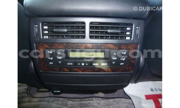 Sayi Imported Toyota Land Cruiser White Mota in Import - Dubai a Burkina Faso Sayi Imported Toyota Land Cruiser White Mota in Import - Dubai a Burkina Faso