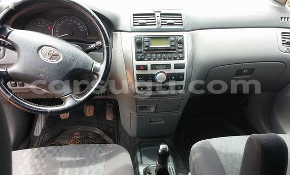 Sayi Sabo Toyota Avensis Blue Mota in Ouagadougou a Burkina Faso Sayi Sabo Toyota Avensis Blue Mota in Ouagadougou a Burkina Faso