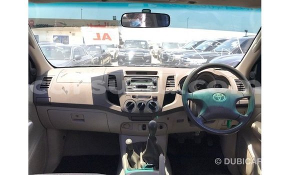 Sayi Imported Toyota Hilux Black Mota in Import - Dubai a Burkina Faso Sayi Imported Toyota Hilux Black Mota in Import - Dubai a Burkina Faso