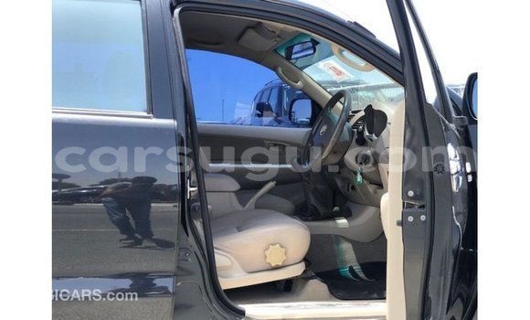 Sayi Imported Toyota Hilux Black Mota in Import - Dubai a Burkina Faso Sayi Imported Toyota Hilux Black Mota in Import - Dubai a Burkina Faso