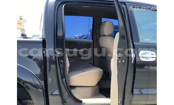 Sayi Imported Toyota Hilux Black Mota in Import - Dubai a Burkina Faso Sayi Imported Toyota Hilux Black Mota in Import - Dubai a Burkina Faso
