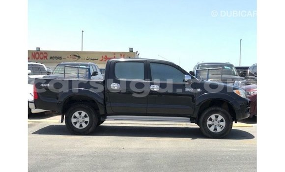 Sayi Imported Toyota Hilux Black Mota in Import - Dubai a Burkina Faso Sayi Imported Toyota Hilux Black Mota in Import - Dubai a Burkina Faso