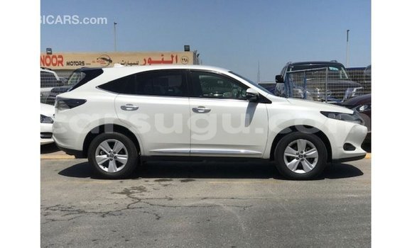 Sayi Imported Toyota Harrier White Mota in Import - Dubai a Burkina Faso Sayi Imported Toyota Harrier White Mota in Import - Dubai a Burkina Faso