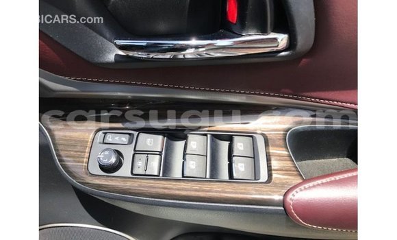 Sayi Imported Toyota Harrier White Mota in Import - Dubai a Burkina Faso Sayi Imported Toyota Harrier White Mota in Import - Dubai a Burkina Faso