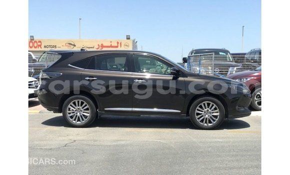 Sayi Imported Toyota Harrier Brown Mota in Import - Dubai a Burkina Faso Sayi Imported Toyota Harrier Brown Mota in Import - Dubai a Burkina Faso