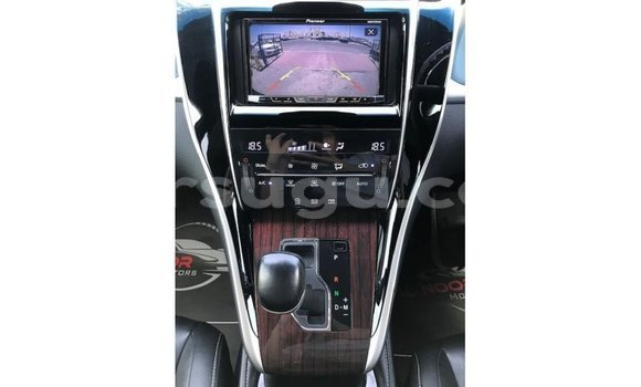 Sayi Imported Toyota Harrier Brown Mota in Import - Dubai a Burkina Faso Sayi Imported Toyota Harrier Brown Mota in Import - Dubai a Burkina Faso