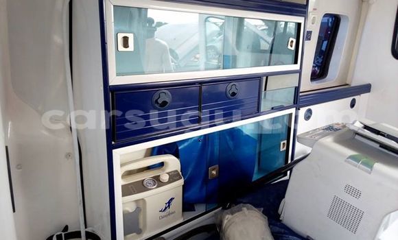 Buy New Fiat Palio White Car in Ouagadougou in Burkina Faso Buy New Fiat Palio White Car in Ouagadougou in Burkina Faso