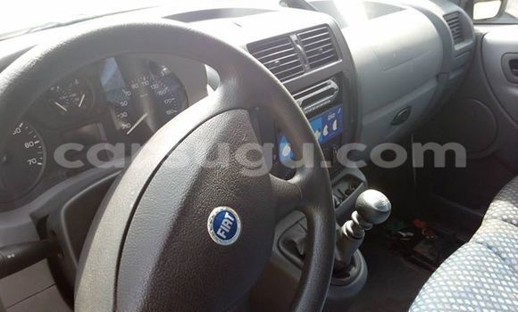 Buy New Fiat Palio White Car in Ouagadougou in Burkina Faso Buy New Fiat Palio White Car in Ouagadougou in Burkina Faso