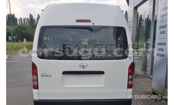 Sayi Imported Toyota Hiace White Mota in Import - Dubai a Burkina Faso Sayi Imported Toyota Hiace White Mota in Import - Dubai a Burkina Faso