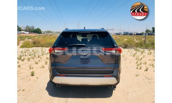 Buy Import Toyota HiAce Other Truck in Import - Dubai in Burkina Faso Buy Import Toyota HiAce Other Truck in Import - Dubai in Burkina Faso