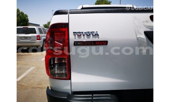 Buy Import Toyota Hilux White Car in Import - Dubai in Burkina Faso Buy Import Toyota Hilux White Car in Import - Dubai in Burkina Faso