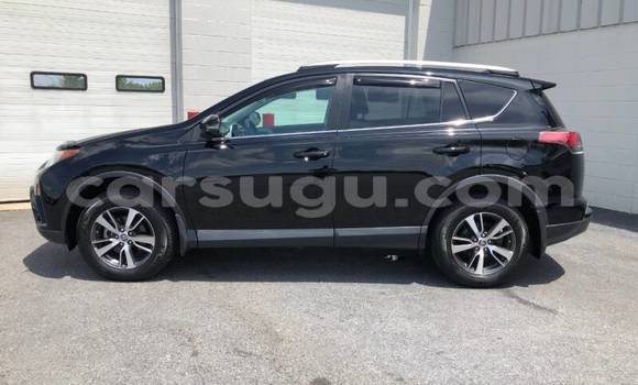 Acheter Occasion Voiture Toyota RAV4 Beige à Ouagadougou, Burkina-Faso Acheter Occasion Voiture Toyota RAV4 Beige à Ouagadougou, Burkina-Faso