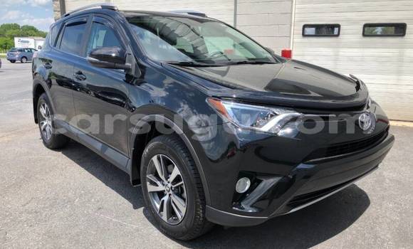 Acheter Occasion Voiture Toyota RAV4 Beige à Ouagadougou, Burkina-Faso Acheter Occasion Voiture Toyota RAV4 Beige à Ouagadougou, Burkina-Faso