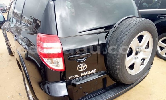 Acheter Occasion Voiture Toyota RAV4 Noir à Ouagadougou, Burkina-Faso Acheter Occasion Voiture Toyota RAV4 Noir à Ouagadougou, Burkina-Faso