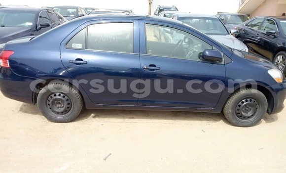 Acheter Occasion Voiture Toyota Yaris Bleu à Ouagadougou, Burkina-Faso Acheter Occasion Voiture Toyota Yaris Bleu à Ouagadougou, Burkina-Faso