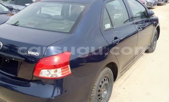 Acheter Occasion Voiture Toyota Yaris Bleu à Ouagadougou, Burkina-Faso Acheter Occasion Voiture Toyota Yaris Bleu à Ouagadougou, Burkina-Faso