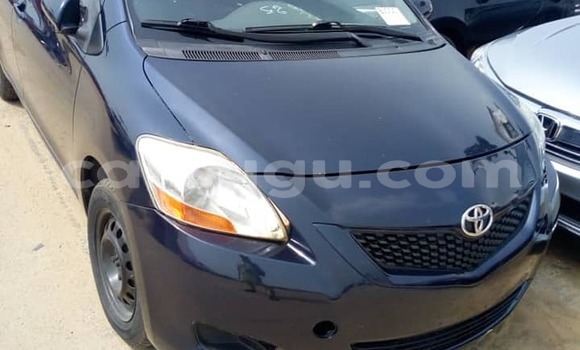 Acheter Occasion Voiture Toyota Yaris Bleu à Ouagadougou, Burkina-Faso Acheter Occasion Voiture Toyota Yaris Bleu à Ouagadougou, Burkina-Faso