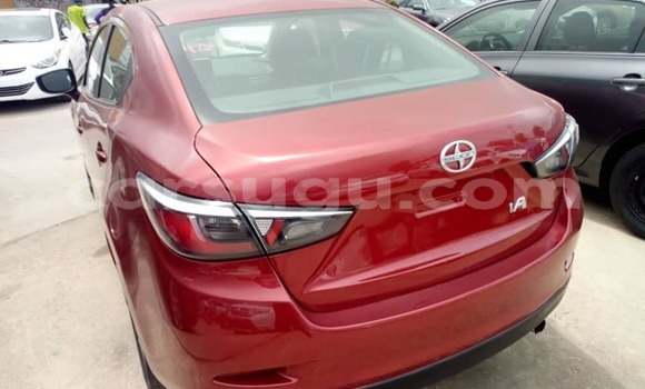 Acheter Occasion Voiture Toyota Yaris Rouge à Ouagadougou, Burkina-Faso Acheter Occasion Voiture Toyota Yaris Rouge à Ouagadougou, Burkina-Faso