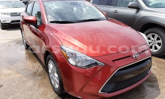 Acheter Occasion Voiture Toyota Yaris Rouge à Ouagadougou, Burkina-Faso Acheter Occasion Voiture Toyota Yaris Rouge à Ouagadougou, Burkina-Faso