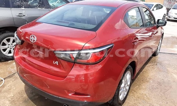 Acheter Occasion Voiture Toyota Yaris Rouge à Ouagadougou, Burkina-Faso Acheter Occasion Voiture Toyota Yaris Rouge à Ouagadougou, Burkina-Faso