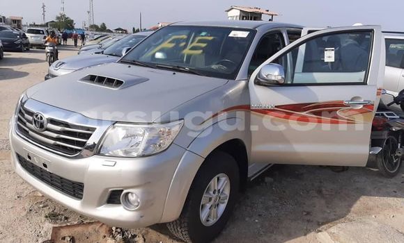 Acheter Occasion Voiture Toyota Hilux Gris à Ouagadougou, Burkina-Faso Acheter Occasion Voiture Toyota Hilux Gris à Ouagadougou, Burkina-Faso