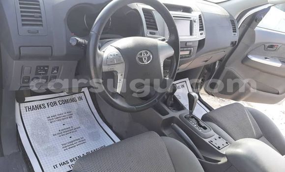 Acheter Occasion Voiture Toyota Hilux Gris à Ouagadougou, Burkina-Faso Acheter Occasion Voiture Toyota Hilux Gris à Ouagadougou, Burkina-Faso