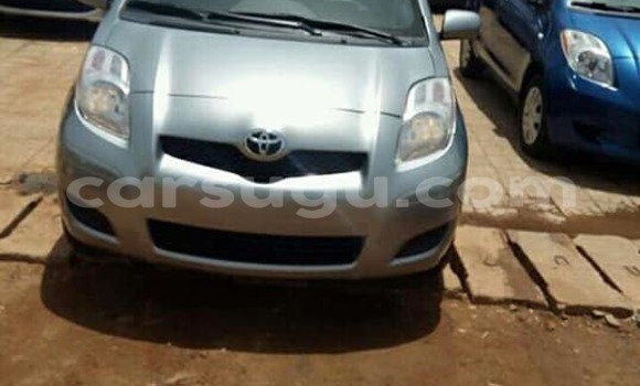 Acheter Occasion Voiture Toyota Yaris Gris à Ouagadougou, Burkina-Faso Acheter Occasion Voiture Toyota Yaris Gris à Ouagadougou, Burkina-Faso