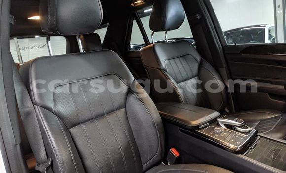 Acheter Occasion Voiture Mercedes-Benz GLE Blanc à Ouahigouya, Burkina-Faso Acheter Occasion Voiture Mercedes-Benz GLE Blanc à Ouahigouya, Burkina-Faso