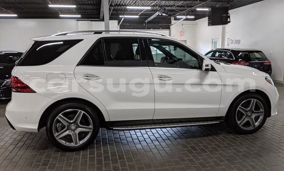 Acheter Occasion Voiture Mercedes-Benz GLE Blanc à Ouahigouya, Burkina-Faso Acheter Occasion Voiture Mercedes-Benz GLE Blanc à Ouahigouya, Burkina-Faso