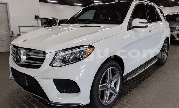 Acheter Occasion Voiture Mercedes-Benz GLE Blanc à Ouahigouya, Burkina-Faso Acheter Occasion Voiture Mercedes-Benz GLE Blanc à Ouahigouya, Burkina-Faso