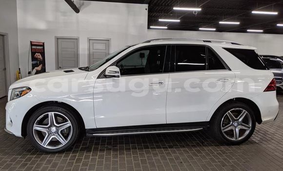Acheter Occasion Voiture Mercedes-Benz GLE Blanc à Ouahigouya, Burkina-Faso Acheter Occasion Voiture Mercedes-Benz GLE Blanc à Ouahigouya, Burkina-Faso
