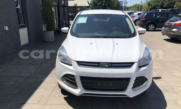 Acheter Occasion Voiture Ford Escape Blanc à Ouagadougou, Burkina-Faso Acheter Occasion Voiture Ford Escape Blanc à Ouagadougou, Burkina-Faso