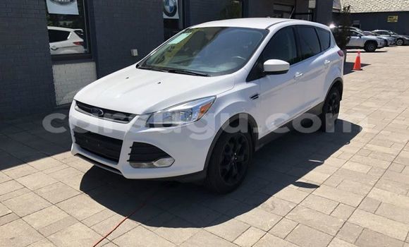 Acheter Occasion Voiture Ford Escape Blanc à Ouagadougou, Burkina-Faso Acheter Occasion Voiture Ford Escape Blanc à Ouagadougou, Burkina-Faso