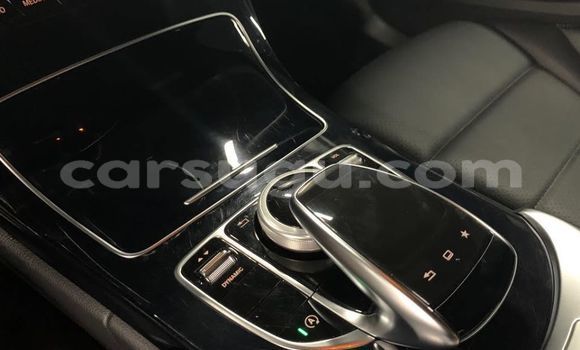 Acheter Occasion Voiture Mercedes-Benz C–Class Noir à Ouagadougou, Burkina-Faso Acheter Occasion Voiture Mercedes-Benz C–Class Noir à Ouagadougou, Burkina-Faso