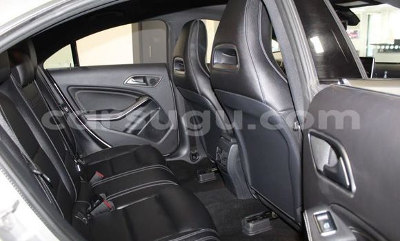 Acheter Occasion Voiture Mercedes-Benz CLA-klasse Gris à Ouagadougou, Burkina-Faso Acheter Occasion Voiture Mercedes-Benz CLA-klasse Gris à Ouagadougou, Burkina-Faso