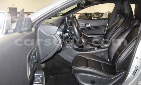 Acheter Occasion Voiture Mercedes-Benz CLA-klasse Gris à Ouagadougou, Burkina-Faso Acheter Occasion Voiture Mercedes-Benz CLA-klasse Gris à Ouagadougou, Burkina-Faso