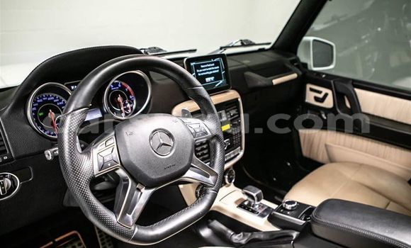 Acheter Occasion Voiture Mercedes-Benz E–Class Blanc à Ouagadougou, Burkina-Faso Acheter Occasion Voiture Mercedes-Benz E–Class Blanc à Ouagadougou, Burkina-Faso