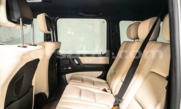 Acheter Occasion Voiture Mercedes-Benz E–Class Blanc à Ouagadougou, Burkina-Faso Acheter Occasion Voiture Mercedes-Benz E–Class Blanc à Ouagadougou, Burkina-Faso